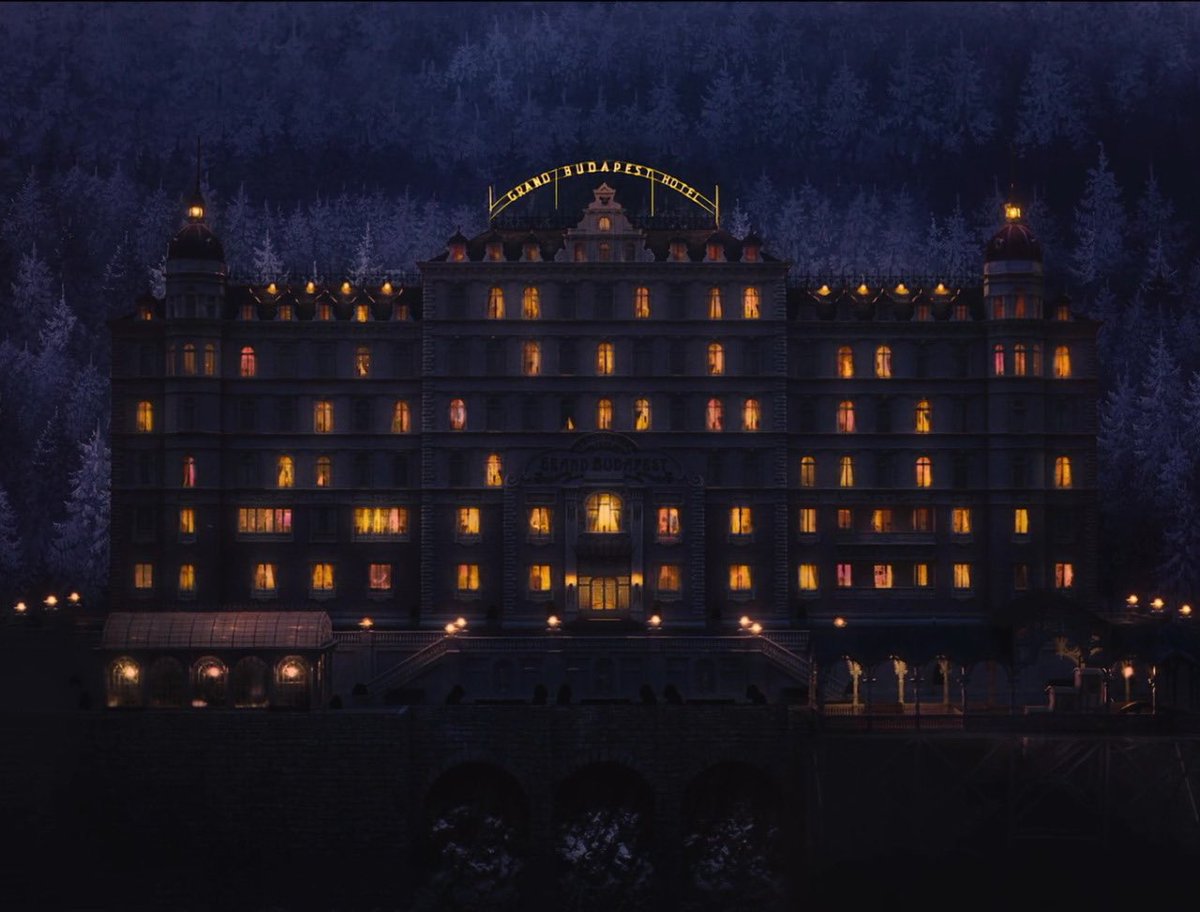 TheCinegogue's tweet photo. The Grand Budapest Hotel (2014) 

dir. Wes Anderson https://t.co/2r8LR0zdVJ