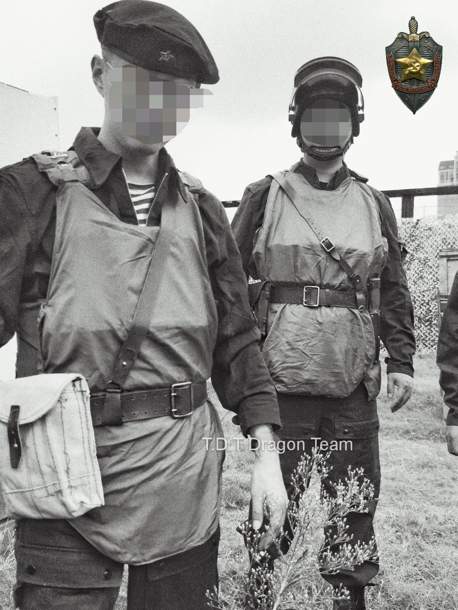 Yeelee87's tweet photo. Группа А в Балашихе, 1978

#фсб #спецназ #цсн #снаряжение #спецназроссии #вымпел #альфа #fsb #spetsnaz #tssn #specialforces https://t.co/DcHogPm3ah