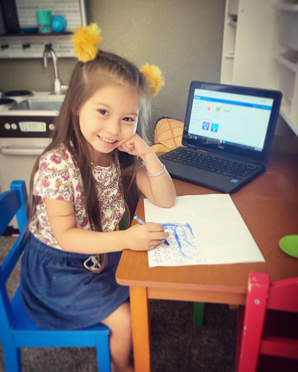 OhhSammmie's tweet photo. Kamryn’s “FIRST” DAY OF TK went very well! She followed her teachers instructions and didn’t let herself get distracted by her brother and what he was doing!! She made me proud!👩🏻‍💻📚 😍 #VirtualLearning2020 #KamrynJPerez #KamrynJoyce #MissSpeelmon #TK #4yearsold https://t.co/rR1QdvRl7u
