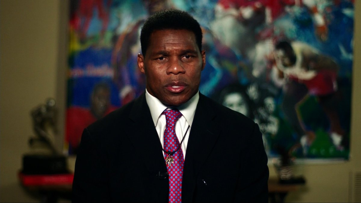 CNNPolitics's tweet photo. Former NFL player Herschel Walker: "I've seen racism up close ... And it isn’t Donald Trump" https://t.co/H6u3uZvq6g https://t.co/Y69ZUrHqNM