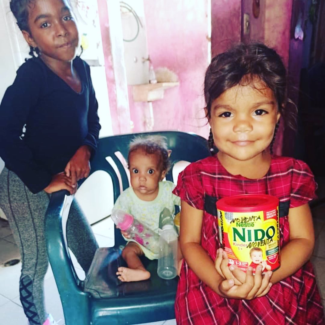 MasisMoreFound's tweet photo. Vargas: haciendo entrega de donaciones en este Estado tan maravilloso Gracias a todos ustedes DLB #ydalevidaaunniño💛💙❤️ https://t.co/HVt4erWe6B