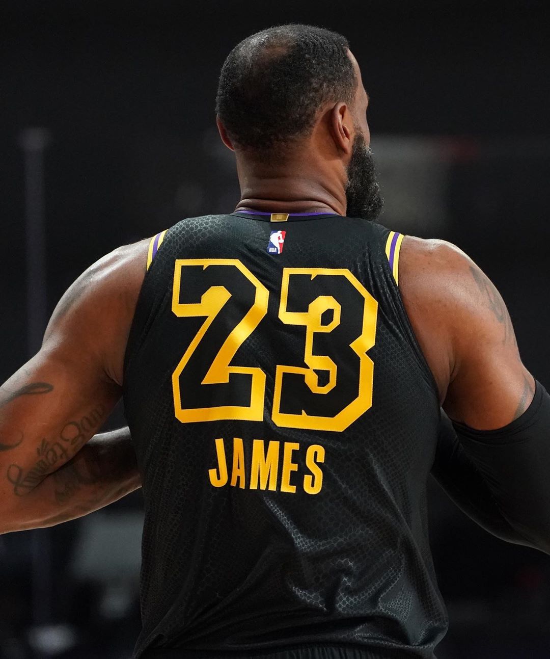 The Lakers wore Black Mamba jerseys co-designed by Kobe Bryant for