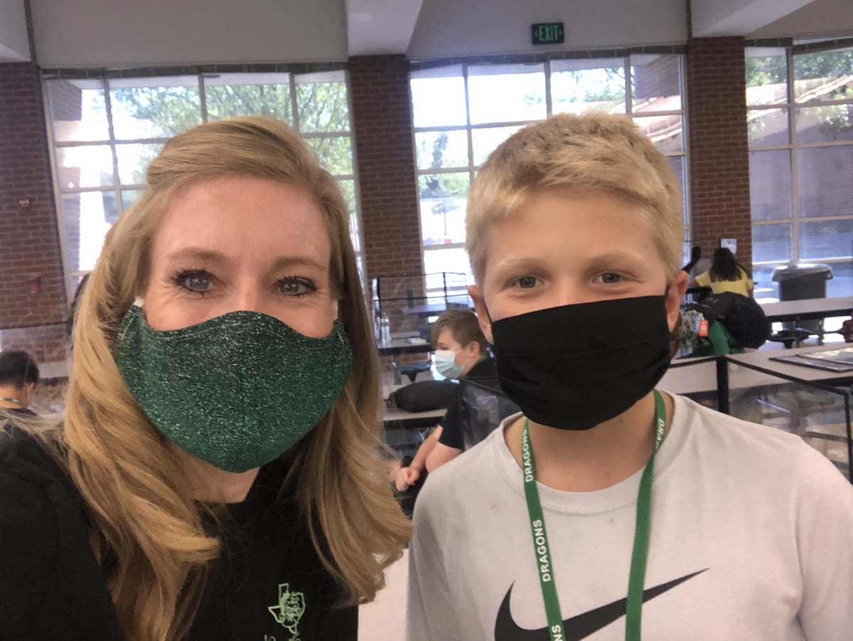 Kennedy_Heather's tweet photo. Today was a good day to be a @EubanksDragons dragon! #DragonsFirstDay20 https://t.co/pgPHLSbTF8