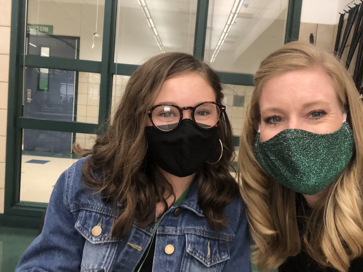 Kennedy_Heather's tweet photo. Today was a good day to be a @EubanksDragons dragon! #DragonsFirstDay20 https://t.co/pgPHLSbTF8
