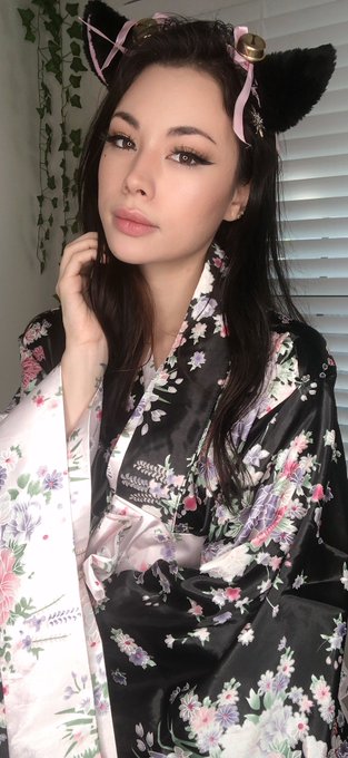 Watch 🌸 𝖕𝖗𝖎𝖓𝖈𝖊𝖘𝖘 𝖆𝖑𝖚𝖗𝖆🌸's leaked NSFW photo on TwXstars