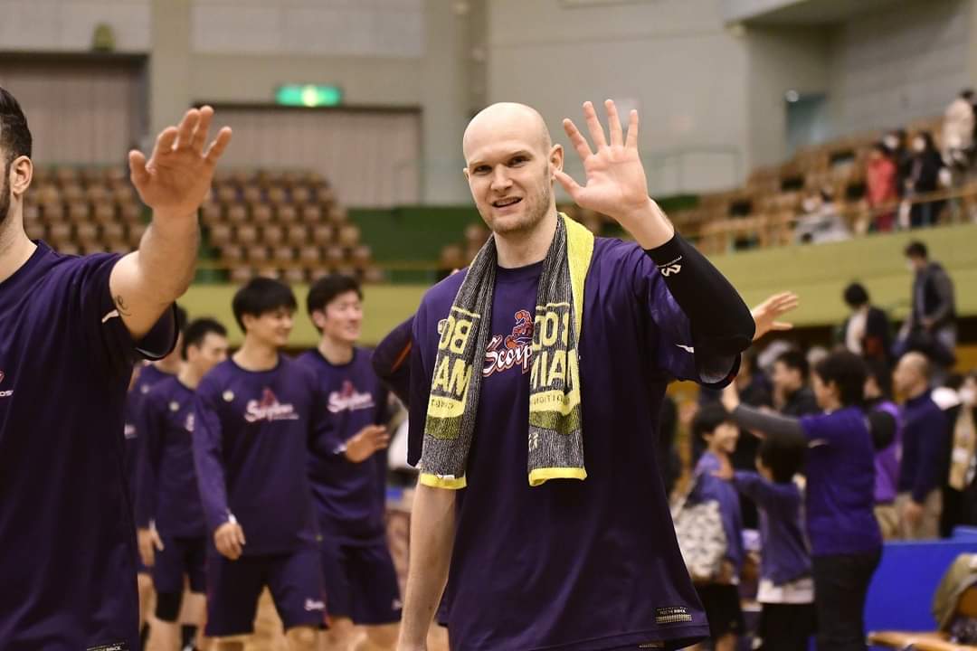 25graphyBB's tweet photo. 20200825
Happy Birthday
#PatrickSimon
#パトさん
#28th
#happybirthday
#豊田合成スコーピオンズ
#スコピ
@Patty_Ice44 https://t.co/36mDn0aojp
