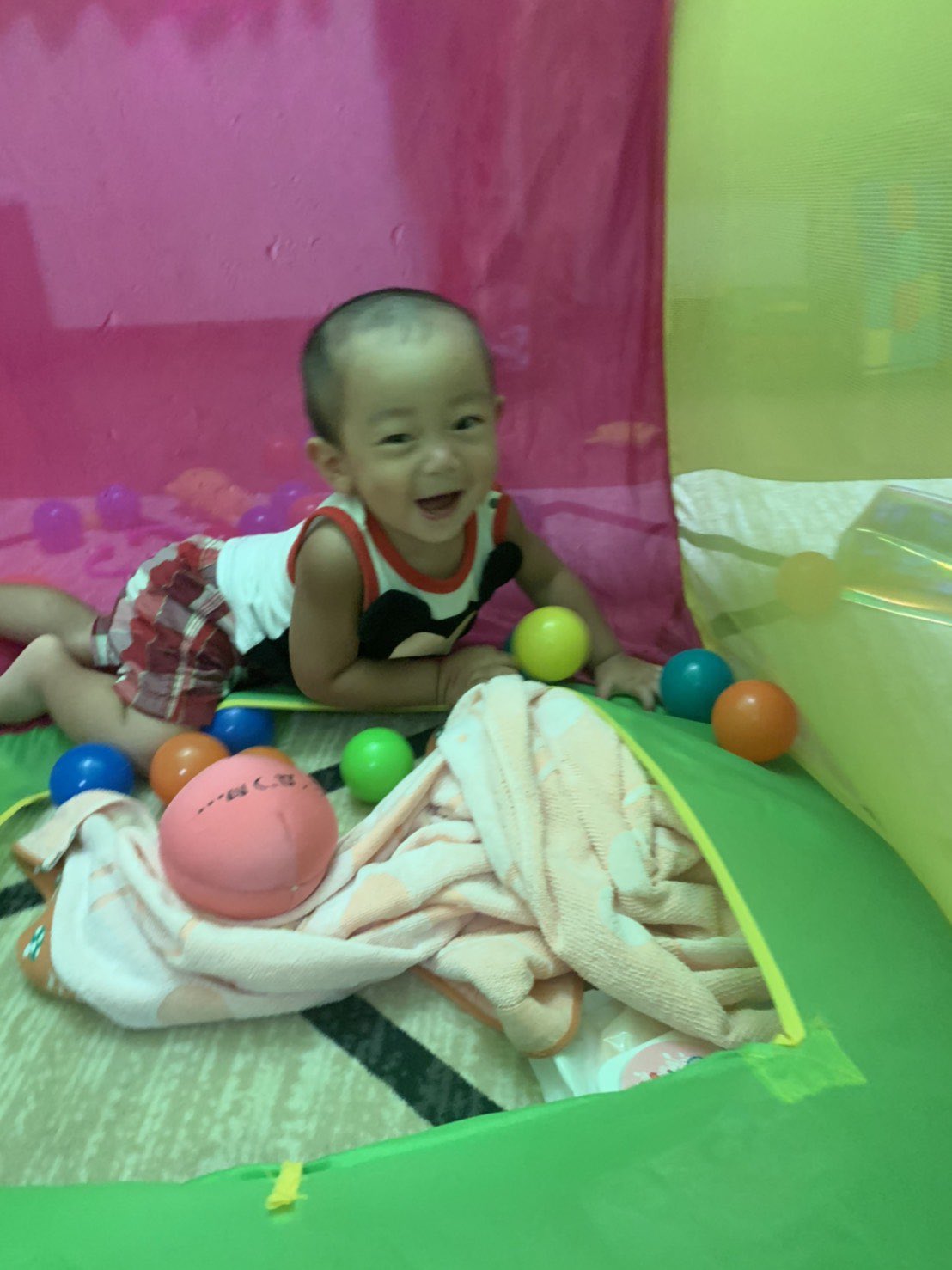 M ウチの息子ちゃん初坊主デビュー 鏡の前で頭触りながらニヤニヤ まんざらでも無さそう 子供のいるくらし 初坊主 可愛い1歳児 T Co Uxqvodxqbn Twitter