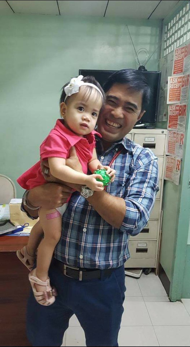 AngelaBandong's tweet image. Rest in paradise #DrHilarioJohnMangoba 
Mahal ka namin Ninong Doc. Heaven gained another angel💐🙏
#AnotherCovidCasualty
#PrayForOurFrontliners