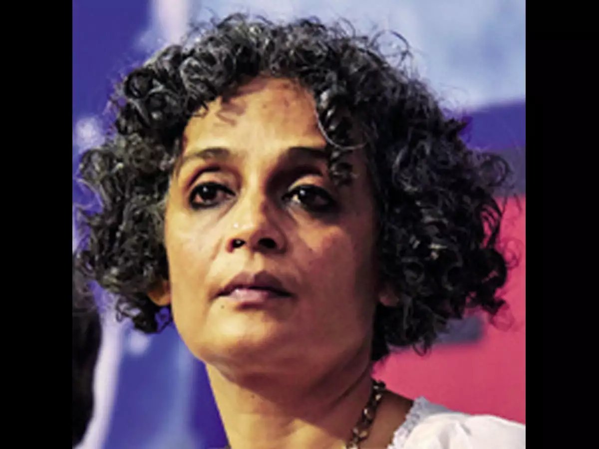 Friends, be very careful before donating to so called NGOs. You never really know where the money will end up. There are many cases in point. Alt-News receives anonymous funding of large amounts from "Zindabad Trust" run by Arundhati Roy. Everyone knows her leanings.  #Thread