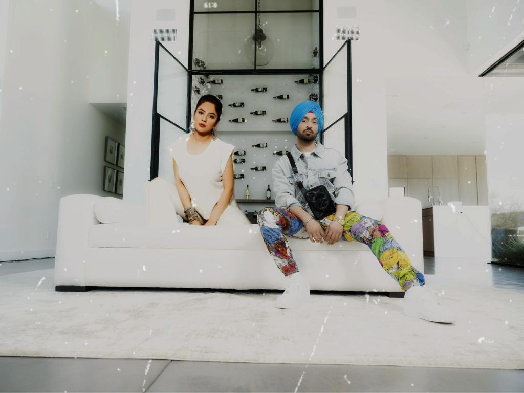 in conclusion i would like to say: i love them both to bits! &, i wish they are always happy and we continue to see their bubbly selves forever p.s: i mean no offence to any of their fans. this is just a fun thread  #ShehnaazGill  #DiljitDosanjh