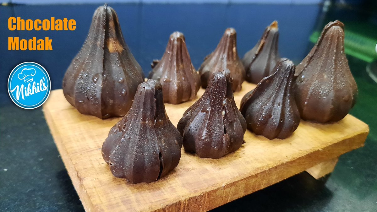 nikhilsapate94's tweet photo. #ChocolateModakRecipe #Howtomakechocolatemodak
This Ganesh utsav try these easy to make Chocolate Modak recipe. To make these all you need is chocolates and a Modak mould, rest everything is very easy to follow as I show in the recipe. 
Recipe link- https://t.co/AEpZjklJFQ https://t.co/JAWOZMMgeC
