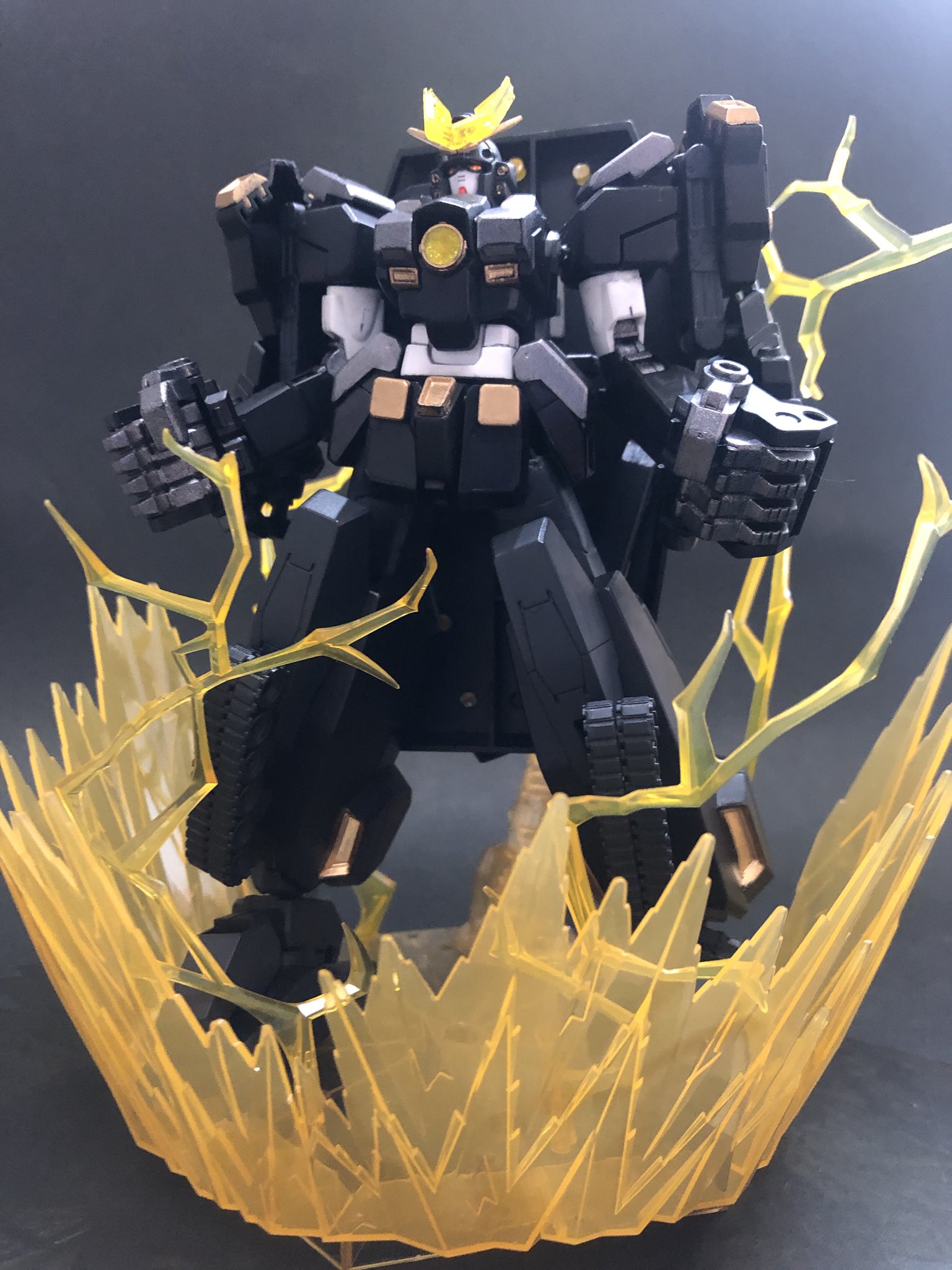 me これを見た人は黒いmsを貼れ うちで黒 玄といえば玄武殿 T Co Yfnrmmblee Twitter