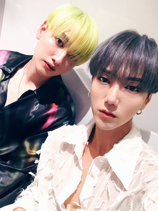 yehyuk: kings of looking good together
