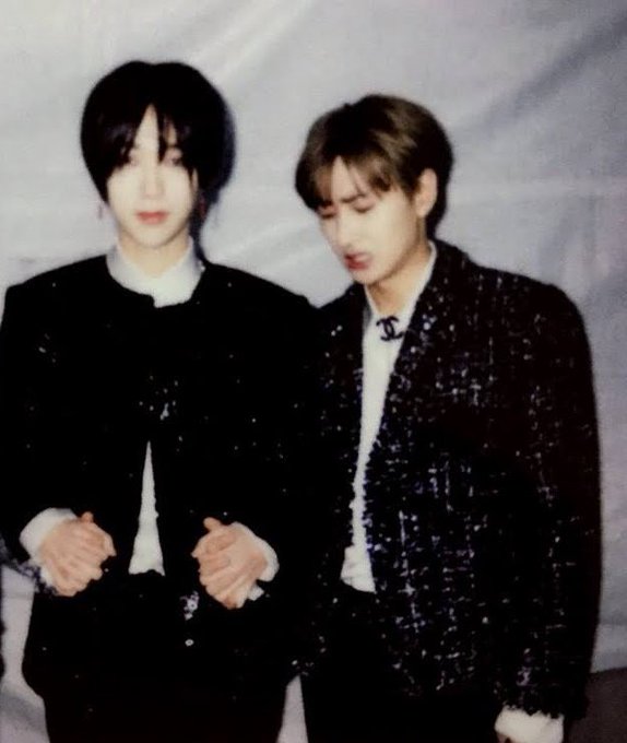 yehyuk holding hands  (while looking extremely good)