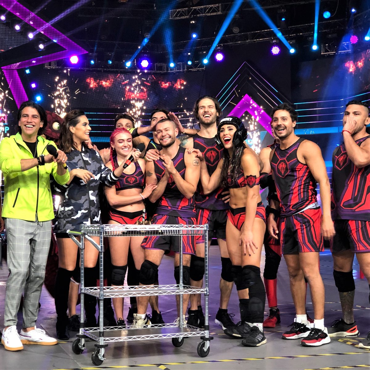 Celebrando el cumpleaños de Said en el momento más alegre del programa 😄
#Guerreros2020 #MisGuerrerosSon