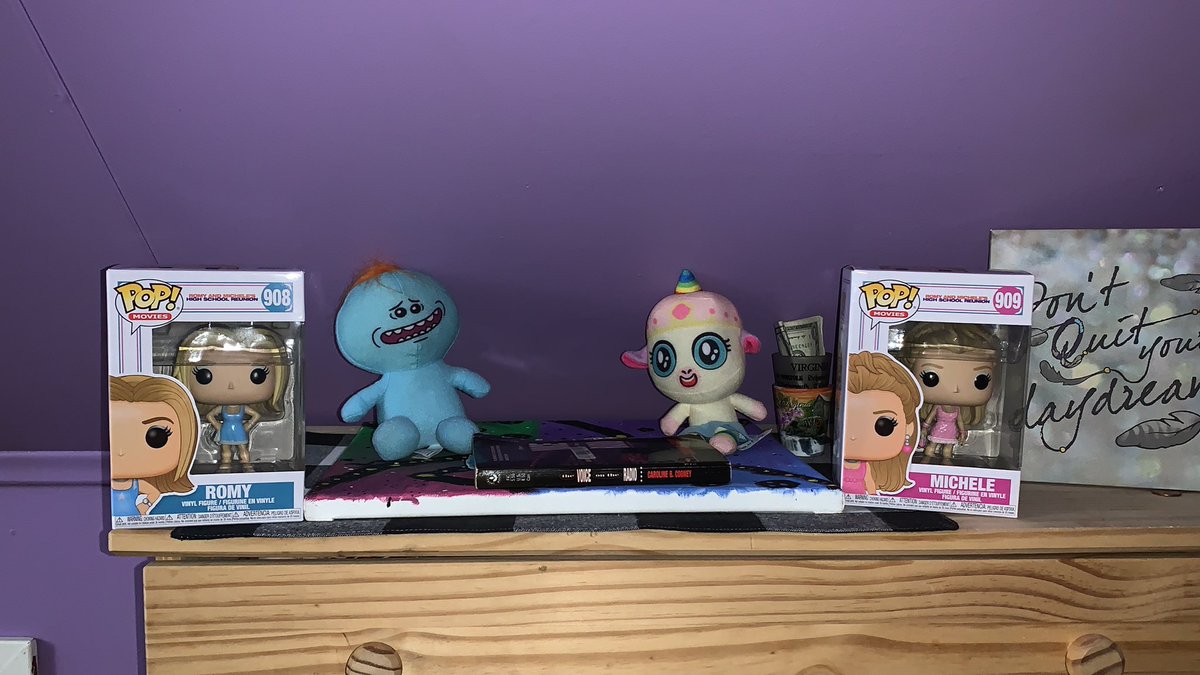 _thisisntsam's tweet photo. Best dresser display�� #RomyandMichele #RickandMorty https://t.co/zrnx8oK8FW