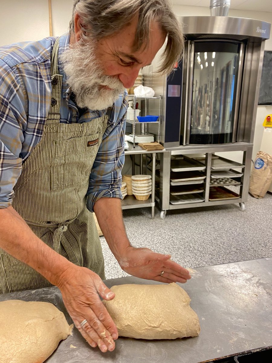 wsu's tweet image. "As a small lab we can’t possibly do enough but we all certainly should do what we can.”

Stephen Jones, Ph.D., a #WSU professor and wheat breeder, is the director of the Breadlab. #WSUTogether