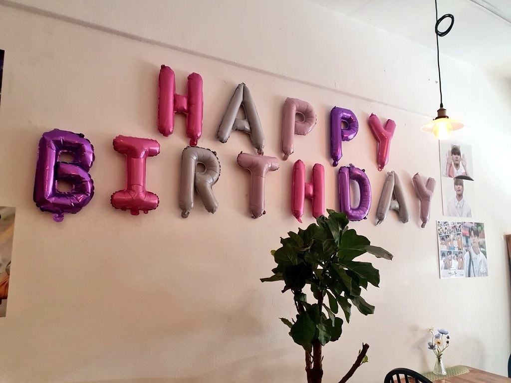 점심시간을 활용해서 찾은 카페 수수히
행복한 시간❣
#PARTY_ONGday
#수많은_별중에_가장_빛나는_옹성우
#성우야_해피_벌수데이
<a href="/ong_ly_you/">옹편단심</a> 
#옹성우_생일축하해