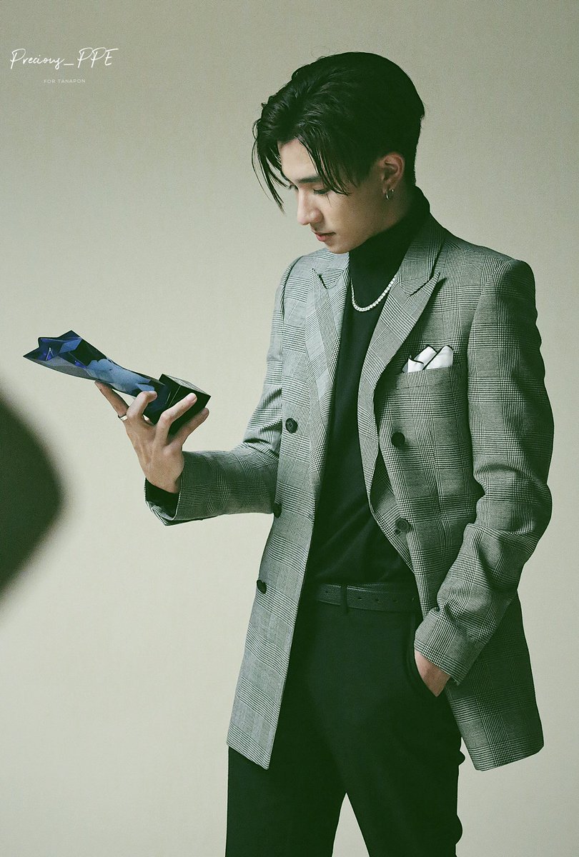 发完睡觉 🥱
#KDPPE 
#KazzAwards2020