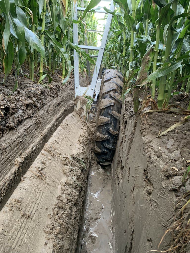 7th tower on a 130ac full circle. About 250ft of the track was near this depth. 11.2x38’s are awesome untill August when you’re still watering corn heavy. <a href="/i_pivots/">I Hate Pivots</a>