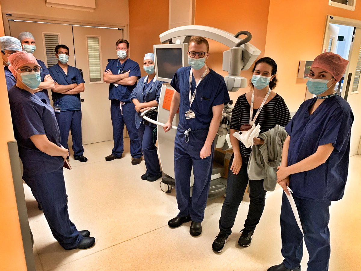 realbrainbook's tweet photo. After 15 or so new cases discussed its on to the theatre team briefing for a case this am
My fellow @MeriemAmarouche and on call Reg @roryjpiper and the theatre team meet, discuss the case, highlight and problems and plan the steps involved
#teamwork #WHOchecklist https://t.co/pQF4vzuqTG