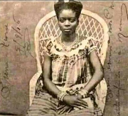 Namundam Bernadette, the first Woman to Collect transport fair and not show up for the date. Na wah ohh 