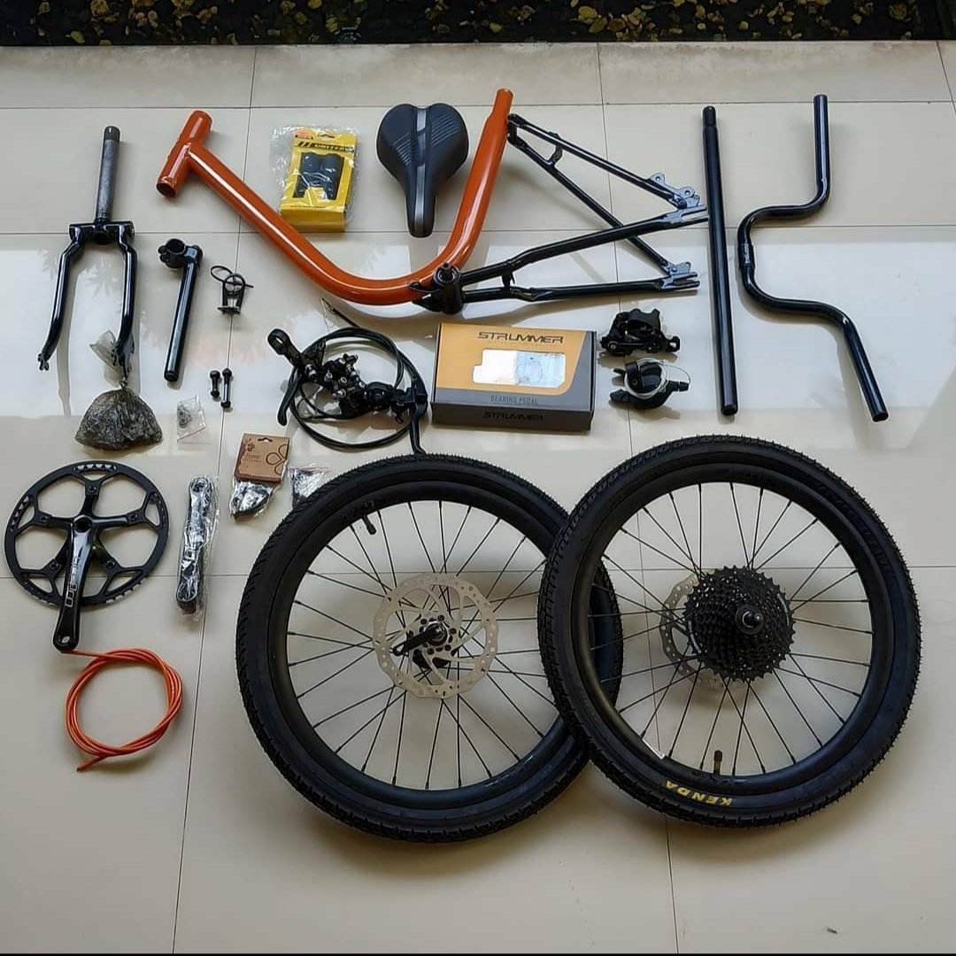 agakribo's tweet photo. Hal yang harus lu rahasiain ke istrilu adalah harga parts sepeda 😭 https://t.co/hNvAyGYClx