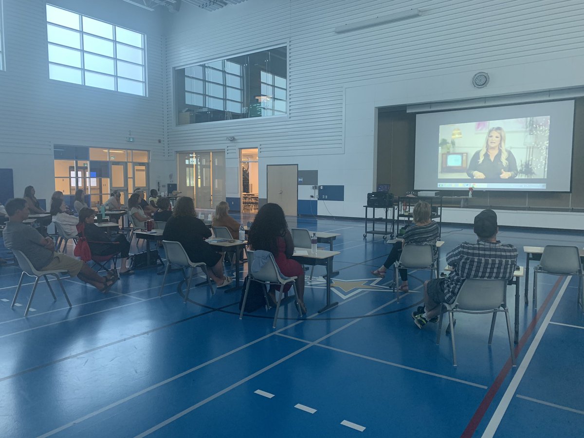 Our team signed up for Jody Carrington’s ReLit: Bring your Brave Virtual PD.  We love her focus on relationships and connections. Her quote, “We are wired to to hard things”.  ÉCS Stars—Heart,Grit,Stars Don’t Quit! Whether you are learning at school or online, you’ve got Grit!
