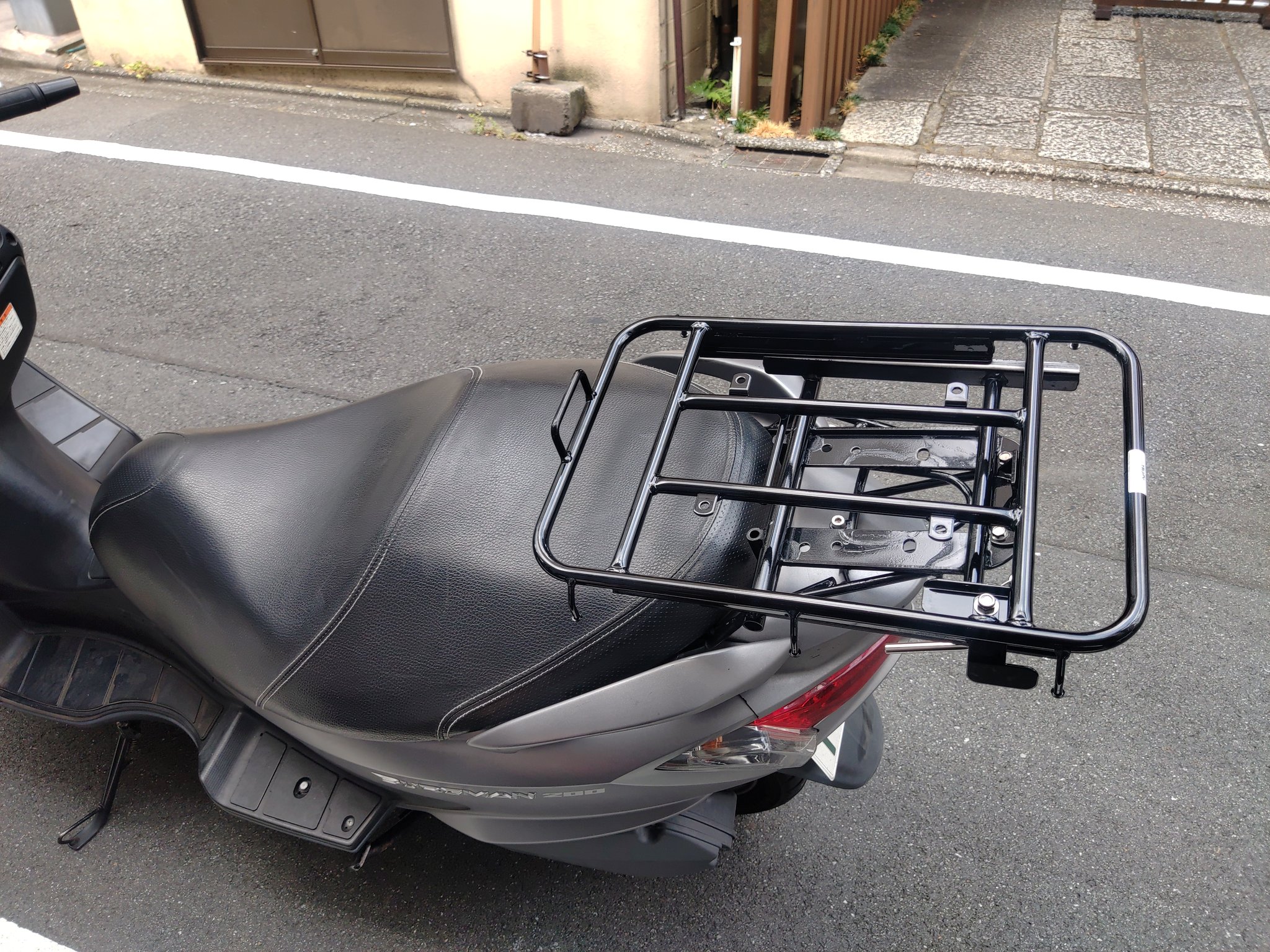 激しいバイク屋牛込柳町アトラクティブ Pa Twitter 激しい完成 キジマ製汎用 非公認 バイク便ボックス用スライドキャリア 無事バーグマンに付きました 純正キャリアがショボいので3本の補強を入れて M Powerさんの仕上げです 汎用 非公認 キャリア 激しいバイク屋牛込柳町アトラクティブ Pa Twitter 激しい完成 キジマ製汎用 非公認 バイク便ボックス用スライドキャリア 無事バーグマンに付きました 純正キャリアがショボいので3本の補強を入れて M Powerさんの仕上げです 汎用 非公認 キャリア