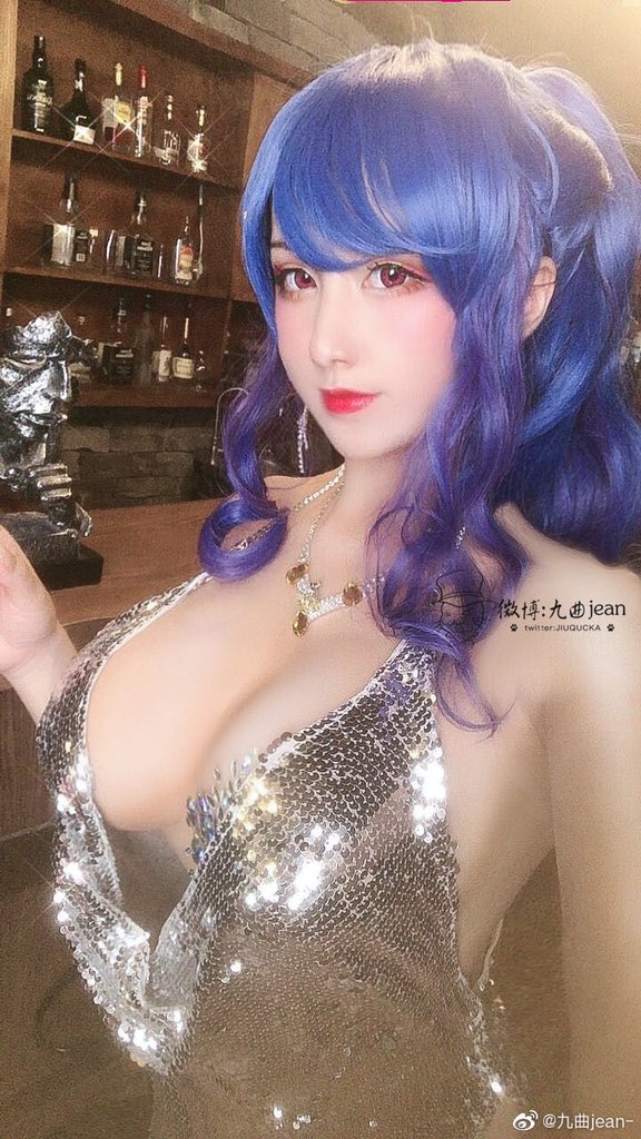 画像,#アズールレーン“指揮官、一杯いかがですか。 宴会では私一人しか見られませんよ~” https://t.co/2tS29psv64…
