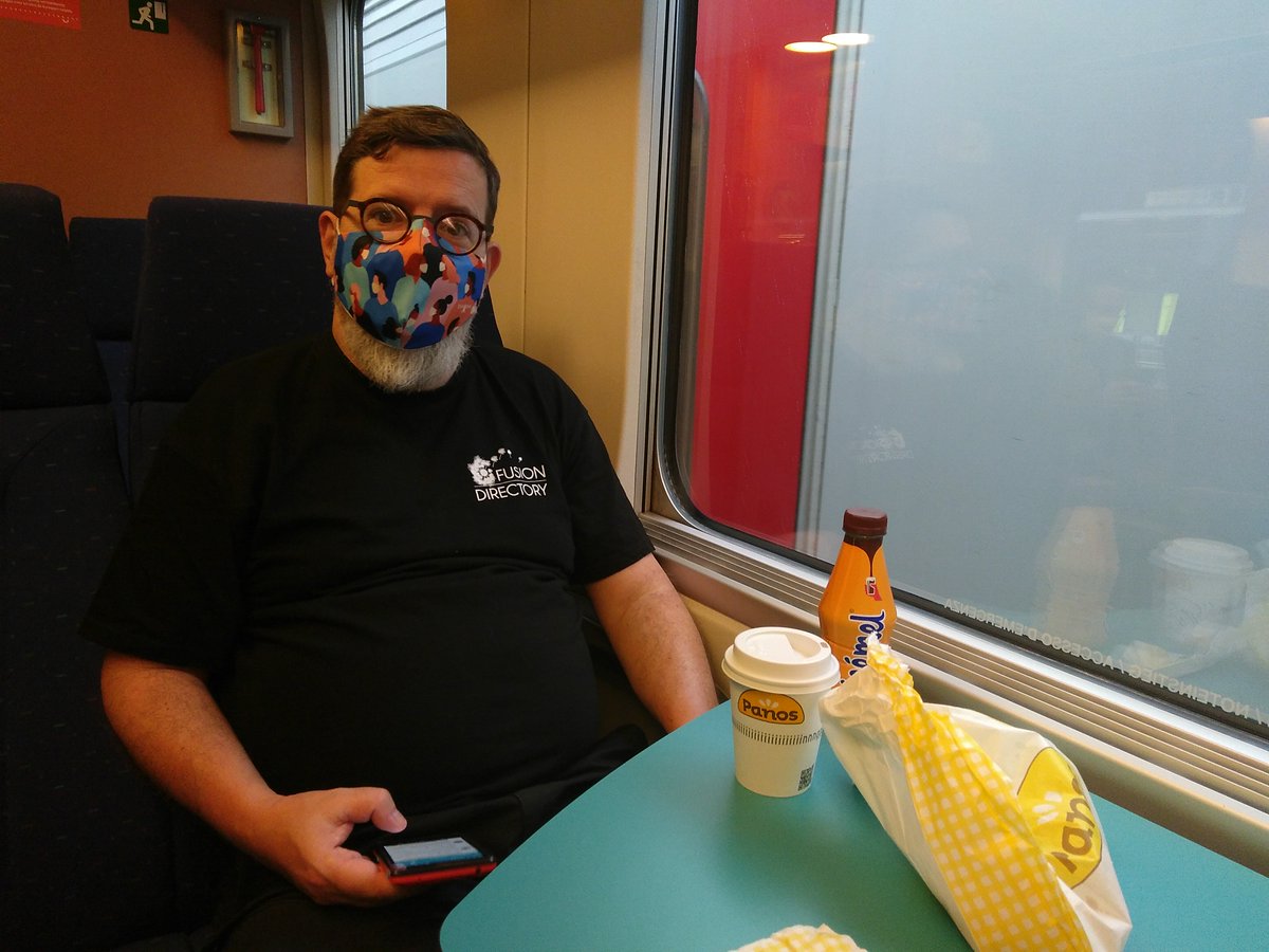 PallinPoppy's tweet image. Premier déplacement professionnel de l&apos;équipe @fusiondirectory depuis le...14 mars! Attention, on bouge jusqu&apos;à Namur !! @benoitmortier1 #FusionDirectory #iam #universite #covid19