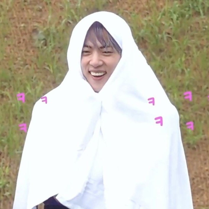 a thread of kim seokjin smiling but his smile gets bigger as you keep scrolling