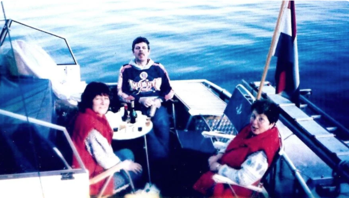 Bianca trouwde met Theo, de weduwnaar van haar vriendin Hanny. 'We voelden dat het mocht.’ ikmisje.eo.nl/themas/artikel…