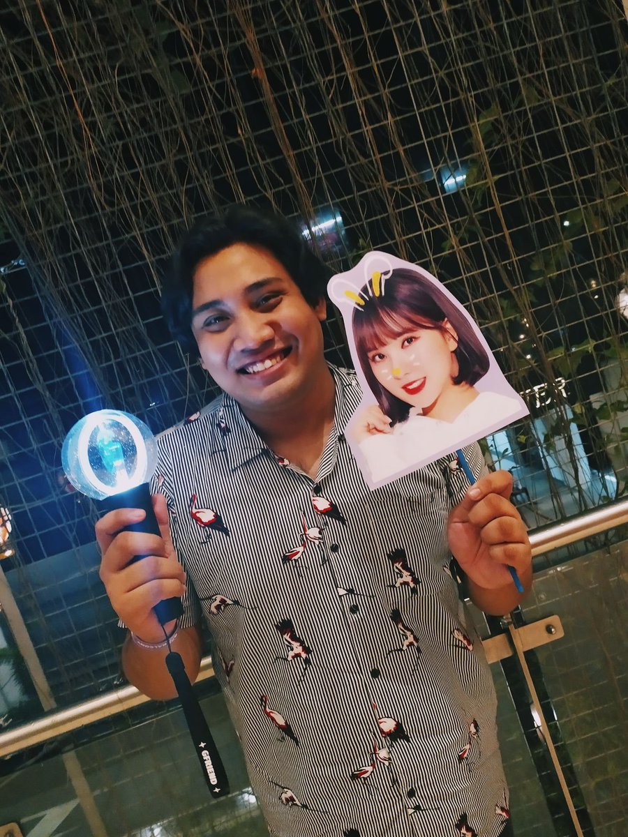 kkurassaint's tweet photo. this time last year ♥
#GoGoGFRIEND
@GFRDofficial https://t.co/wzNUfqTyJ3