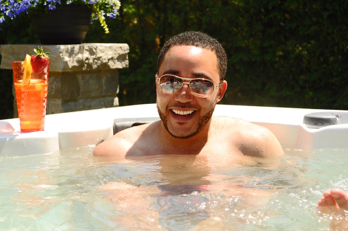 HotTubSwimSpaCo's tweet image. “It's #relaxing especially after a hard day #AtWork. Christina &amp;amp; Theo are brilliant to #DealWith. Easy, #relaxed, yet #professional &amp;amp; they #KnowTheirStuff!!” – #HappyClient ow.ly/XWpH50B7ybR