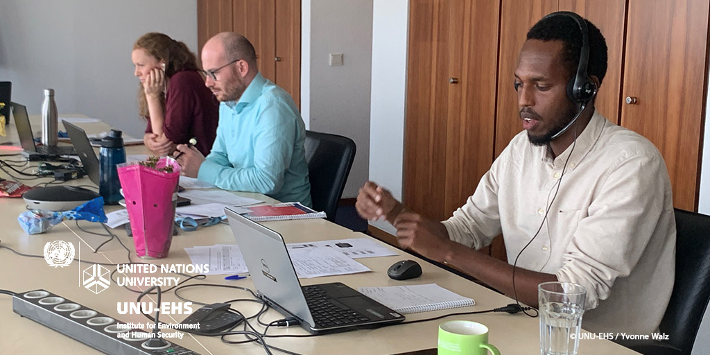 UNUEHS's tweet photo. What's happening #BehindTheScenes🎥🎬 at #CLIMAFRI virtual workshop series
This week, the workshops continue, aiming to reduce risk of #flooding in the lower Mono River basin in Togo🇹🇬 & Benin🇧🇯.
Read more about #CLIMAFRI here:
https://t.co/yKEmVIijyB
https://t.co/t7SyvsnKCG https://t.co/6Ch5Dkfjv3