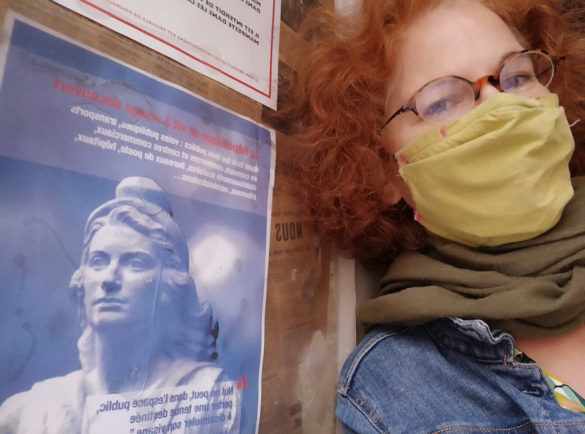 Scarlet14164546's tweet image. Certains restaus lillois affichent un sens de l'humour assez savoureux.
#insolence