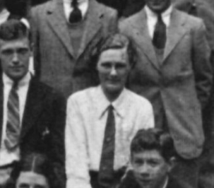 Dr Agnes "Nancy" Kirkland Conn retired in 1979 and died in March 2013 aged 93. A Broughty Ferry lass, she went to Dundee High then did history and later medicine  @univofstandrews. She also played hockey for Scotland. 14/14 #WomenInSTEM  #OldWeirdScotland