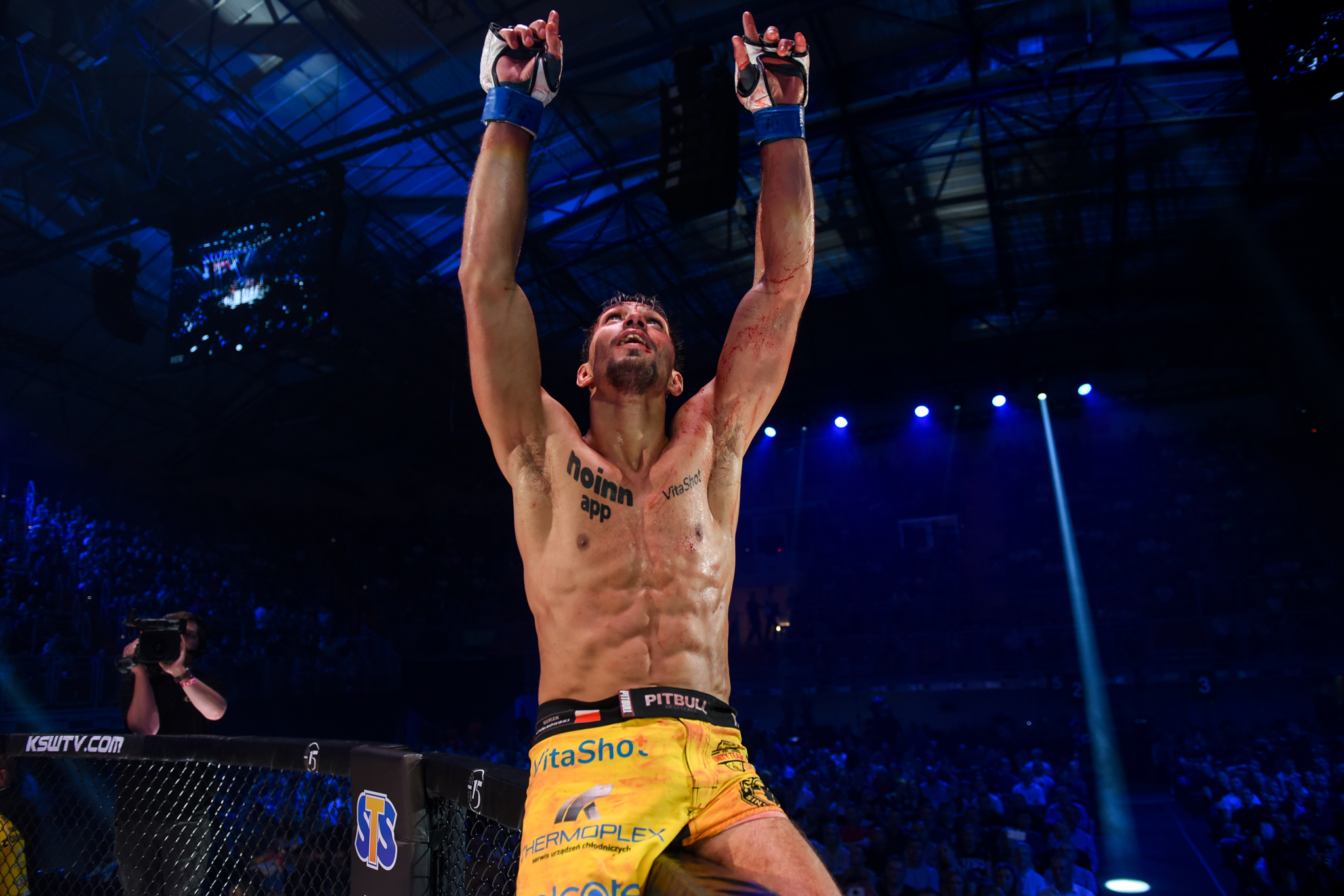 KSW 54: Gamrot Undefeated Streak Continues, Izu Dominant In MMA debut -  Fight Game Media