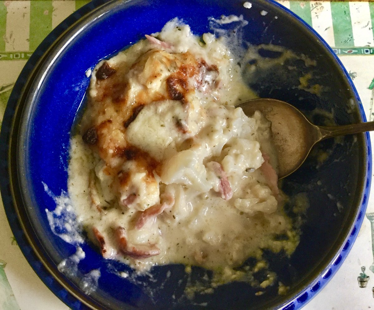 Brackens1's tweet image. Ham and cauliflower cheese for lunch.#leftovers #shelfcooking #makedoandmend