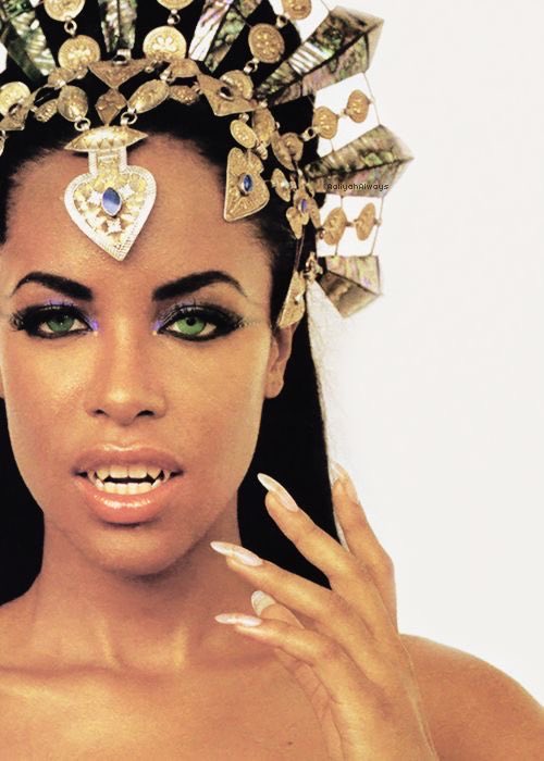Portal Aaliyah Brasil /•\ on Twitter "Aaliyah como Rainha Akasha em “A