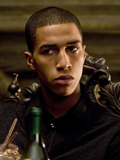 ➢Blaise Zabini as Darcy