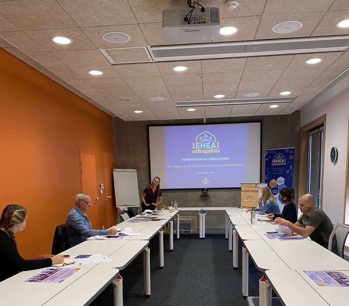 Ecole des Hautes Etudes en Apiculture tweet media