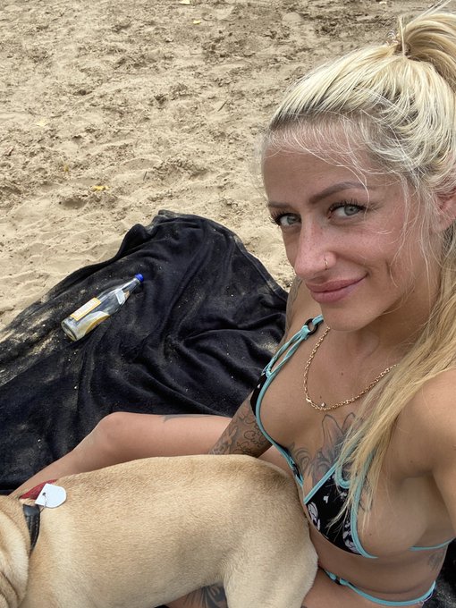 Sunny day ☀️😍🥰 #summer #Berlin #chill #frenchbulldog #inked #hvh https://t.co/WgDQUg812p<a href="/tag/summer"class="tags">#summer</a><a href="/tag/berlin"class="tags">#Berlin</a><a href="/tag/chill"class="tags">#chill</a><a href="/tag/frenchbulldog"class="tags">#frenchbulldog</a><a href="/tag/inked"class="tags"><span>#inked</span></a><a href="/tag/hvh"class="tags"><span>#hvh</span></a>