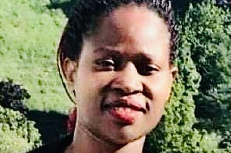 DailyMirror's tweet image. Mum living in 'extreme poverty' found dead next to malnourished baby boy in flat mirror.co.uk/news/uk-news/m…