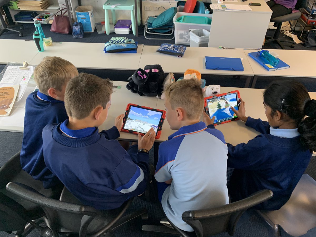 Lana Darragh tweet media