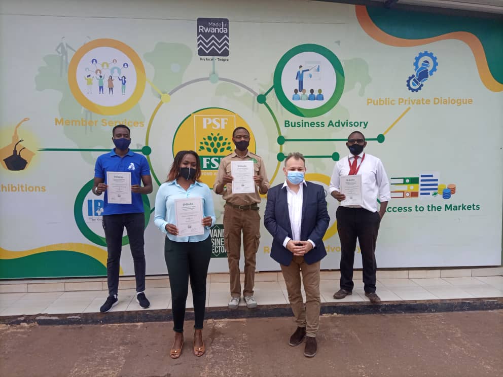 Congratulations to the first cohort of #Kwamuganga clinic. Go make #Rwanda proud. <a href="/CYEPSF/">YoungEntrepreneurs</a> <a href="/UniWestminster/">University of Westminster</a> <a href="/GovernanceRw/">Rwanda Gov Board</a> <a href="/darrellkofkin/">darrell kofkin FHEA 🇬🇧🇷🇼</a> <a href="/BDF_rw/">BDF_rw</a>