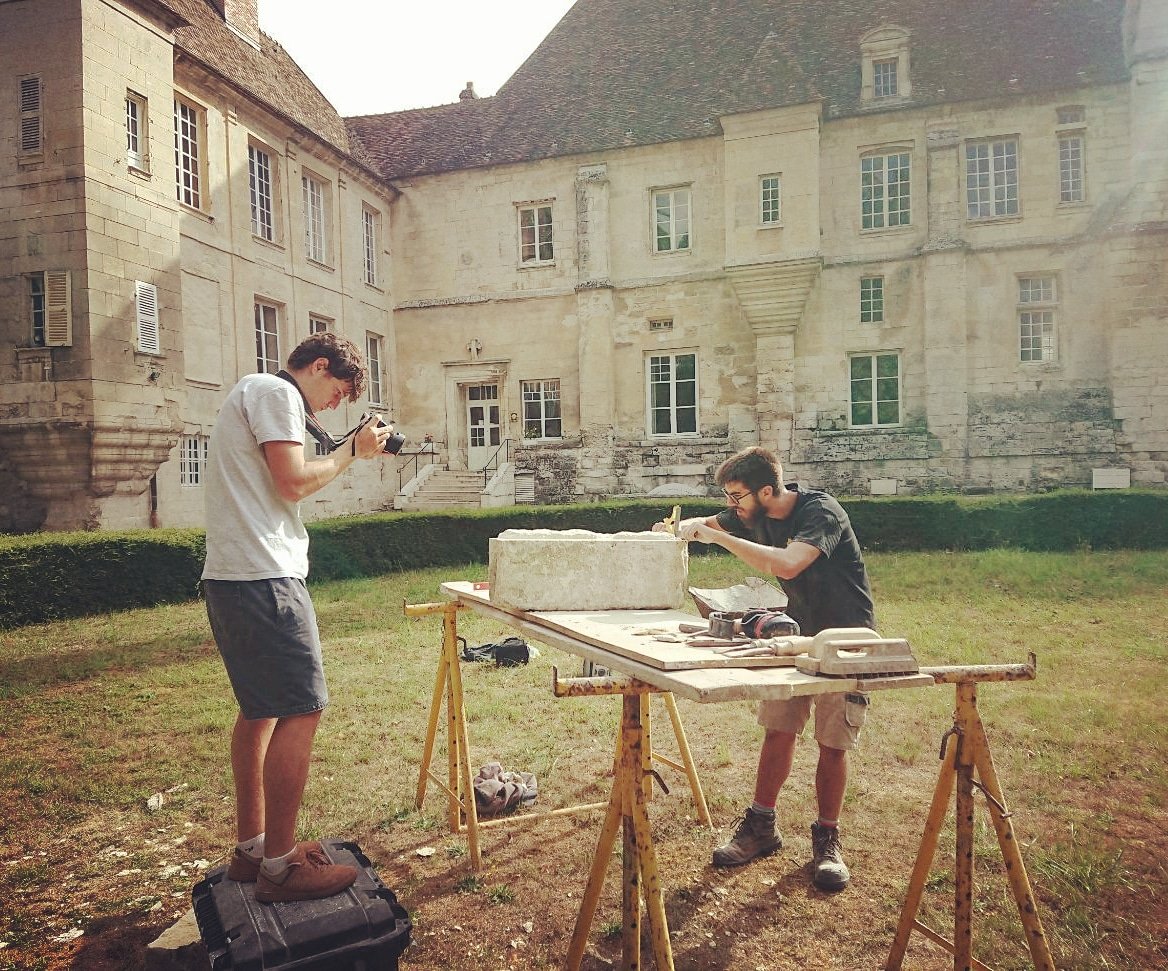 Une nouvelle #vidéo de notre série #Historation est en préparation sur la taille de pierre, avec Benjamin et Tanguy (un membre du Club qui réalise actuellement son tour de France de compagnon)
Pour les épisodes précédents, c'est par ici youtube.com/channel/UC11pY…