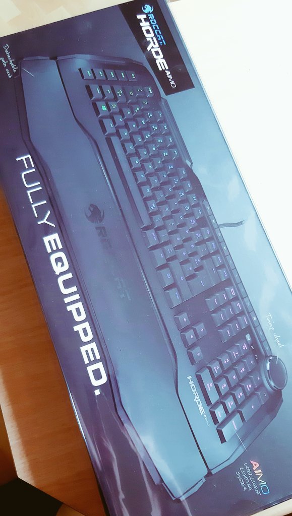 LaFuexchen's tweet photo. Mal wieder was Neues aus dem Hause @ROCCAT gegönnt. Meine Isku FX ist zwar nach einigen Jahren noch top in Schuss, aber etwas leiseres gefiel mir dann doch besser! #Roccat #HordeAimo https://t.co/jCIqXy036g
