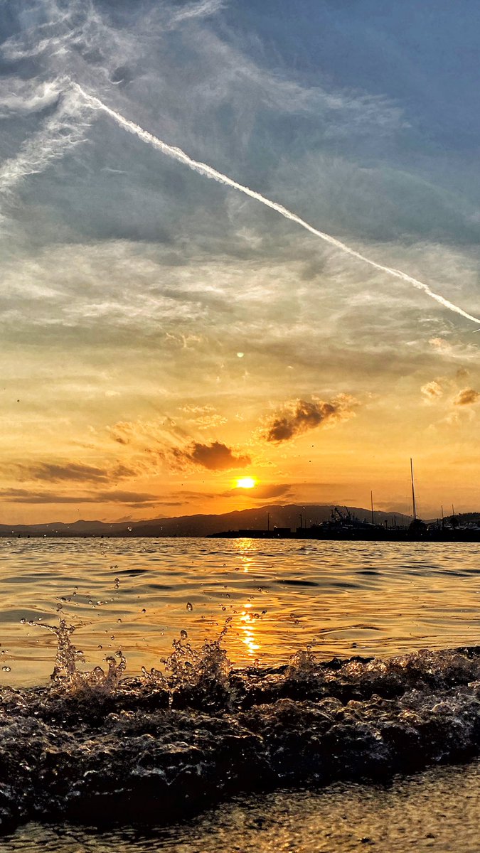 eye_of_sabrina's tweet photo. Summer in #Cannes is really magic ! #onatousbesoindusud #notreboutdumonde #cannesisyours #cannesismagic #sunset @davidlisnard @villecannes @CannesIsYours https://t.co/ukaoGNfiMl